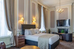 Britannia Adelphi Hotel