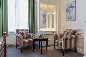 Britannia Adelphi Hotel