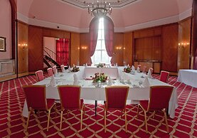 Britannia Adelphi Hotel