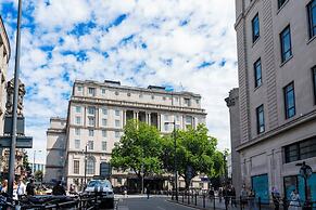 Britannia Adelphi Hotel