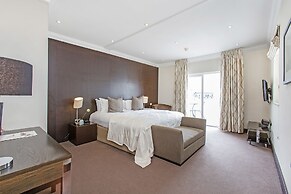 130 Queen's Gate Apartments