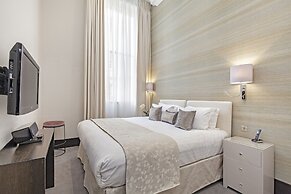 130 Queen's Gate Apartments