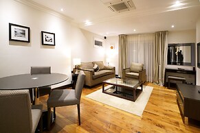 130 Queen's Gate Apartments