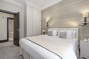 130 Queen's Gate Apartments