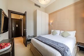 130 Queen's Gate Apartments