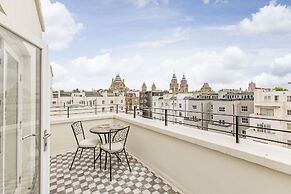 130 Queen's Gate Apartments