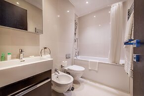 130 Queen's Gate Apartments