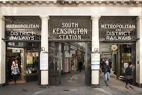 130 Queen's Gate Apartments