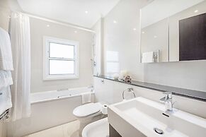 130 Queen's Gate Apartments