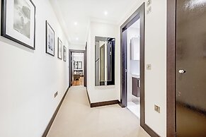 130 Queen's Gate Apartments