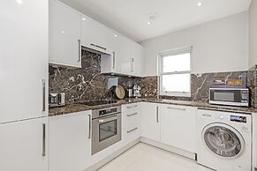 130 Queen's Gate Apartments