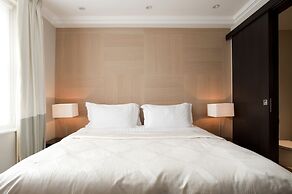 130 Queen's Gate Apartments