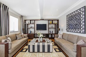 130 Queen's Gate Apartments