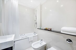 130 Queen's Gate Apartments