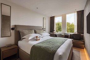 Royal Garden Hotel