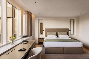 Royal Garden Hotel