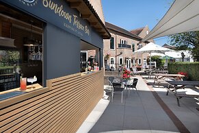 Delta Hotels by Marriott Tudor Park Country Club