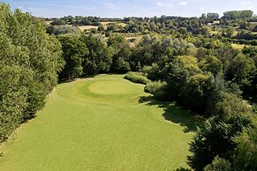 Delta Hotels by Marriott Tudor Park Country Club
