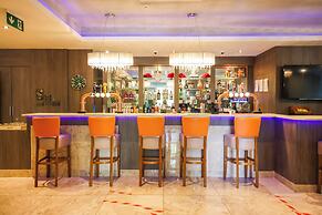 OYO Tong Park Hotel