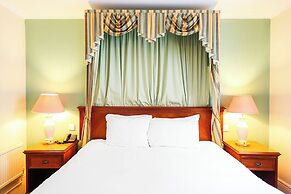 OYO Tong Park Hotel