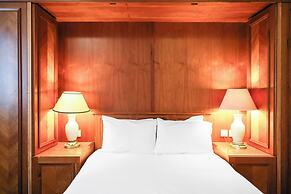 OYO Tong Park Hotel