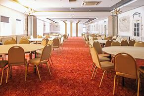 OYO Tong Park Hotel