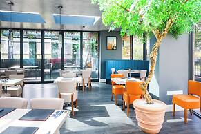 OYO Tong Park Hotel