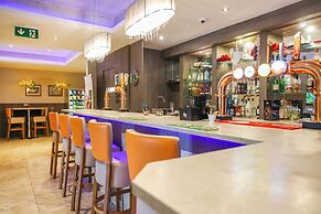 OYO Tong Park Hotel