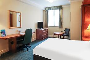 OYO Tong Park Hotel