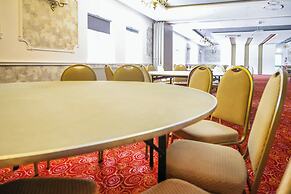 OYO Tong Park Hotel