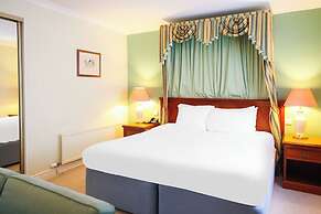 OYO Tong Park Hotel