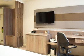 OYO Tong Park Hotel