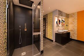 The Exhibitionist Hotel