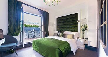 The Exhibitionist Hotel