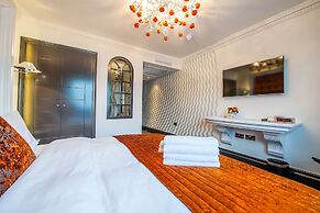 The Exhibitionist Hotel