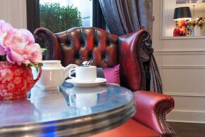 The Exhibitionist Hotel