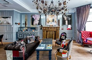 The Exhibitionist Hotel