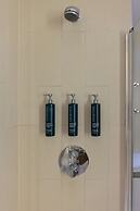 DoubleTree by Hilton London Heathrow Airport