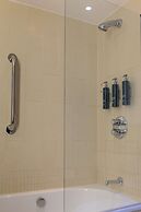 DoubleTree by Hilton London Heathrow Airport