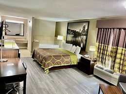 Super 8 by Wyndham Bay St. Louis