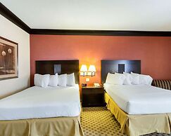 Quality Inn & Suites Oakwood Village - Cleveland South