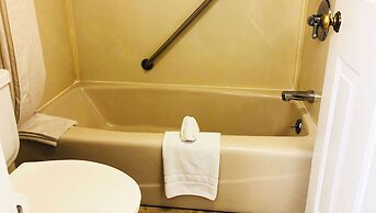 Dynasty Suites Hotel Riverside