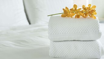 Dynasty Suites Hotel Riverside