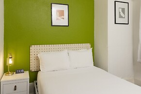Edwardian Hotel