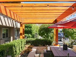 The Nest Hotel Palo Alto