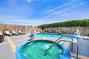 SureStay Plus Hotel by Best Western San Jose Central City