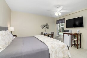 Fairways Inn of Naples