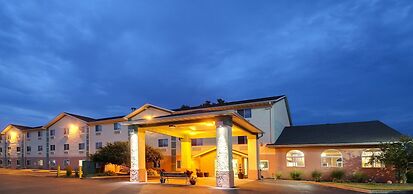 Baymont by Wyndham Galesburg