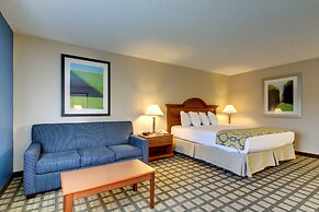 Baymont by Wyndham Galesburg