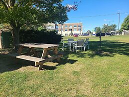 Baymont by Wyndham Galesburg